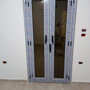 أبواب مفصلي